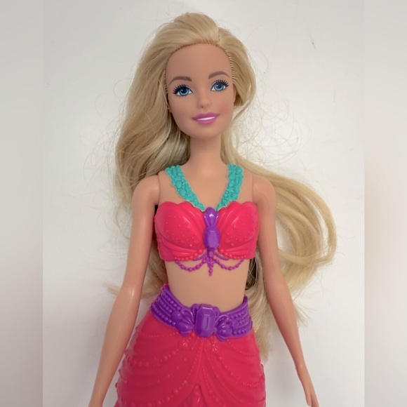 2019 Mattel Barbie Dreamtopia #GKT75 Mermaid Barbie Doll - Picture 6 of 10